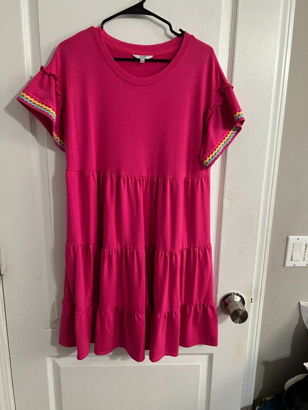 Women's Flutter Sleeve Tiered Dress - Pink